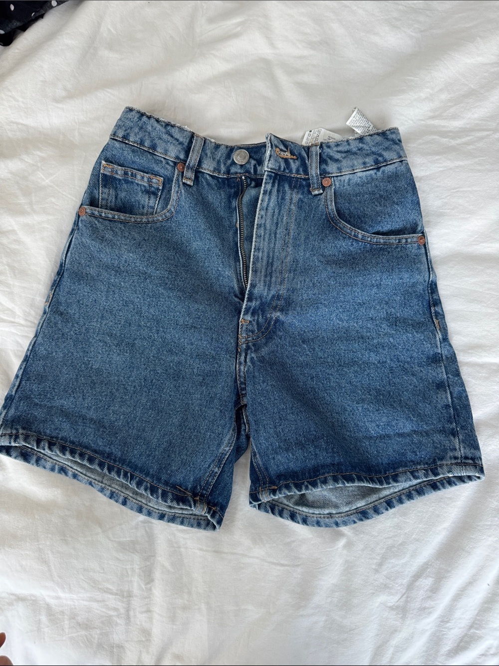 Zara High-Waist Denim Shorts in Blue